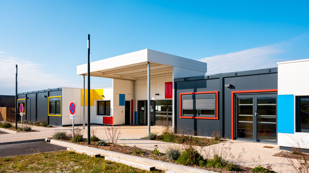 Construction d'un pôle enfance en modulaire à Vars