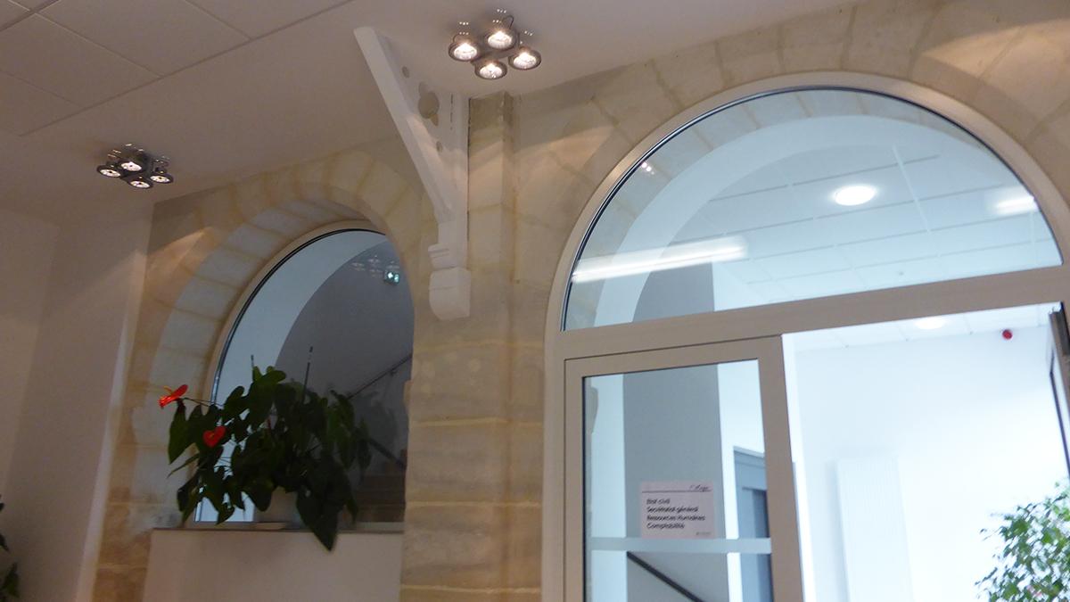 Iléana POPEA / Réhabilitation et extension de la mairie de Neuville-de-Poitou