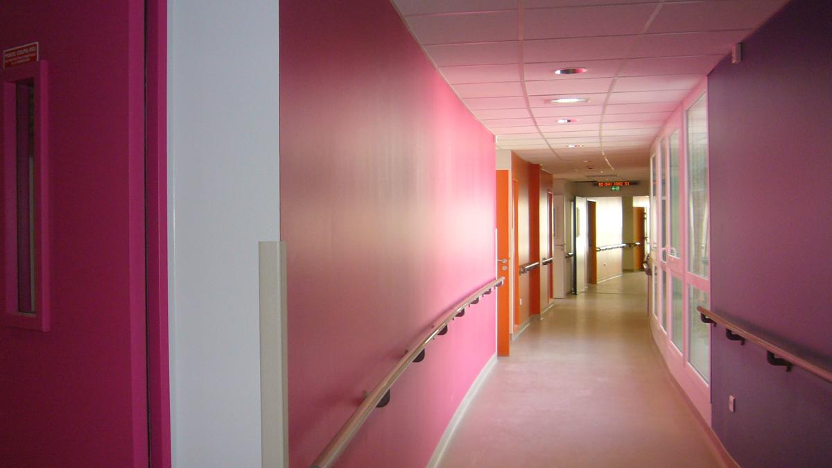 Iléana POPEA / Construction de centres d'hébergements et de soins gériatriques à Rochefort