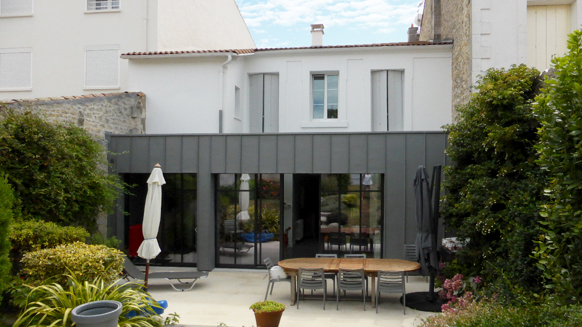 Maison HEN. - Extension et rénovation d'une maison de ville