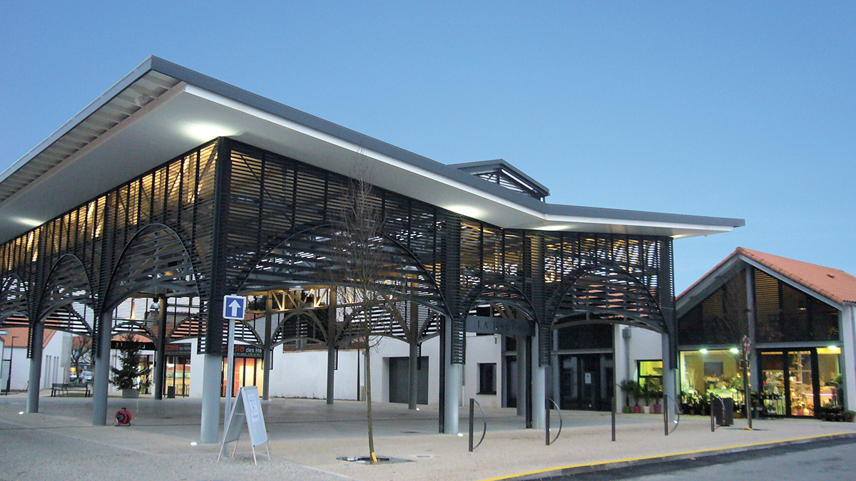 Halles d'Aigrefeuille et cases commerciales